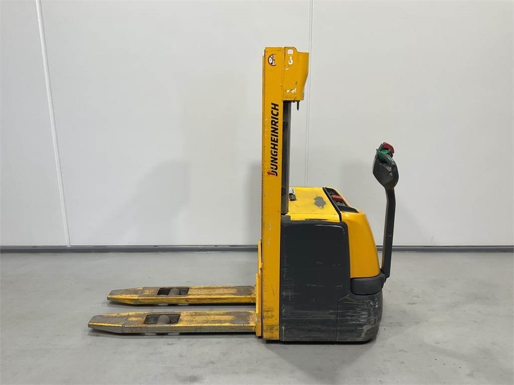 Jungheinrich EJC 212 - Μηχάνημα στοίβαξης: φωτογραφία 3 Jungheinrich EJC 212 - Μηχάνημα στοίβαξης: φωτογραφία 3