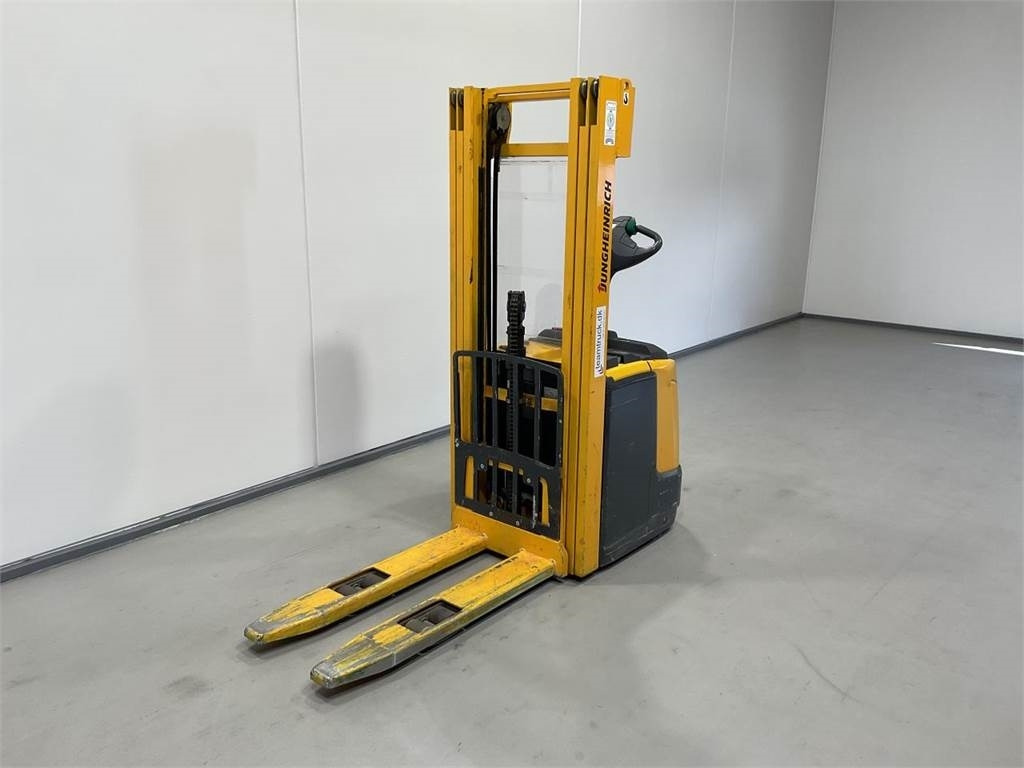 Jungheinrich ERC 214 - Μηχάνημα στοίβαξης: φωτογραφία 4 Jungheinrich ERC 214 - Μηχάνημα στοίβαξης: φωτογραφία 4