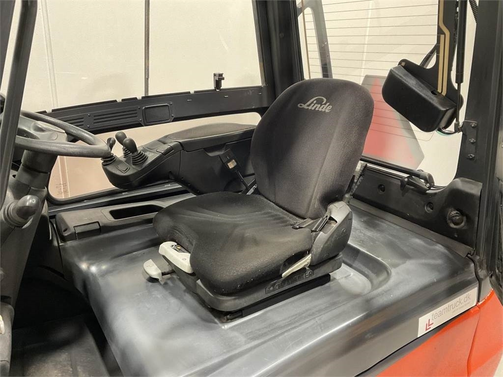 Linde E30HL-01/600 - Ηλεκτροκίνητο περονοφόρο: φωτογραφία 5 Linde E30HL-01/600 - Ηλεκτροκίνητο περονοφόρο: φωτογραφία 5