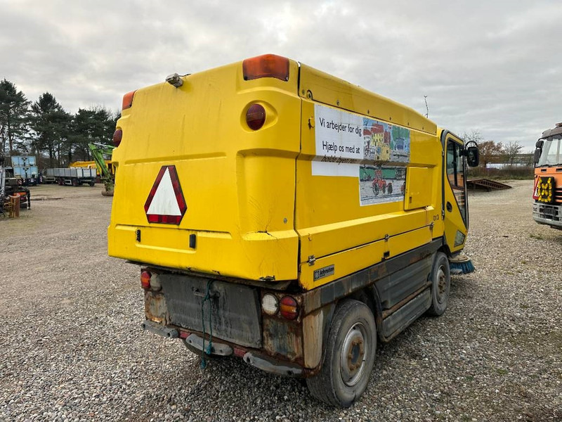 Johnston CN400 - Σάρωθρο δρόμων: φωτογραφία 5 Johnston CN400 - Σάρωθρο δρόμων: φωτογραφία 5