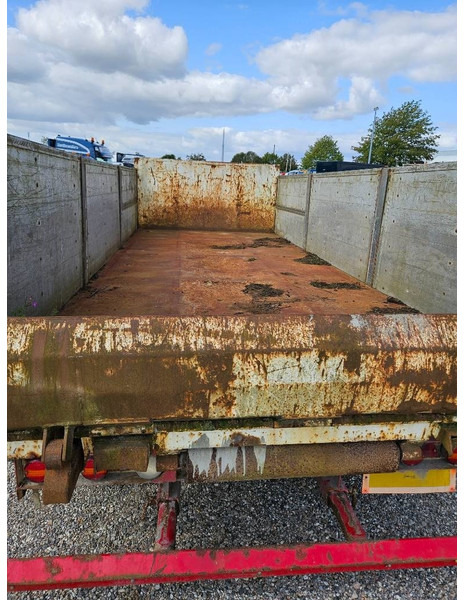 KEL-BERG 2 axle // wire // 3-way tip // radiocontrol - Ρυμούλκα μεταφοράς εμπορευματοκιβωτίων/ Κινητό αμάξωμα: φωτογραφία 4 KEL-BERG 2 axle // wire // 3-way tip // radiocontrol - Ρυμούλκα μεταφοράς εμπορευματοκιβωτίων/ Κινητό αμάξωμα: φωτογραφία 4