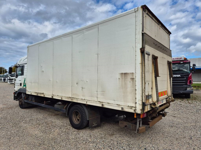 MAN TGL 10 / 12.180 4x2 with lift /ramp - Φορτηγό κόφα: φωτογραφία 2 MAN TGL 10 / 12.180 4x2 with lift /ramp - Φορτηγό κόφα: φωτογραφία 2