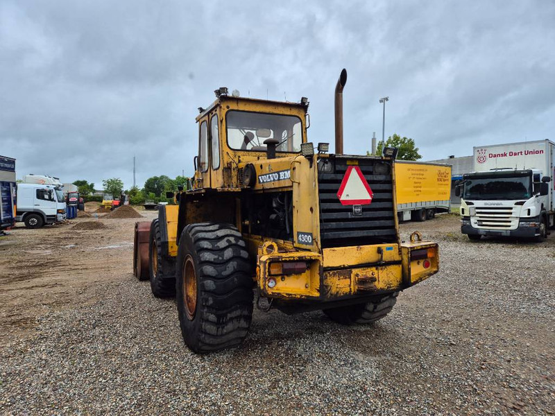 Volvo BM 4300 - Ελαστιχοφόρος φορτωτής: φωτογραφία 4 Volvo BM 4300 - Ελαστιχοφόρος φορτωτής: φωτογραφία 4