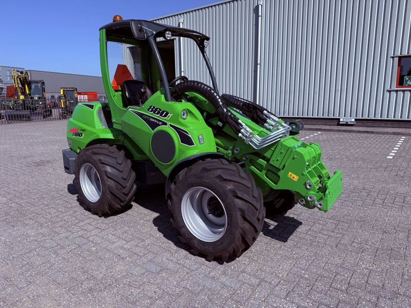Avant 860i TDL + 1900kg 3.5 mtr 30km/h - Ελαστιχοφόρος φορτωτής: φωτογραφία 3 Avant 860i TDL + 1900kg 3.5 mtr 30km/h - Ελαστιχοφόρος φορτωτής: φωτογραφία 3