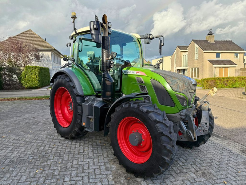 Fendt 513 Vario Power - Τρακτέρ: φωτογραφία 4 Fendt 513 Vario Power - Τρακτέρ: φωτογραφία 4
