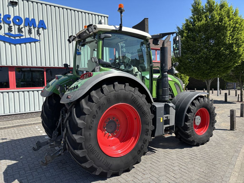 Fendt 724 S4 Profi Plus - Τρακτέρ: φωτογραφία 3 Fendt 724 S4 Profi Plus - Τρακτέρ: φωτογραφία 3
