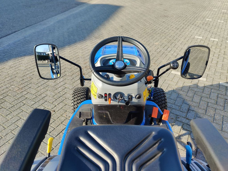 New Holland BOOMER 25 Tractor Compact - Μικρό τρακτέρ: φωτογραφία 5 New Holland BOOMER 25 Tractor Compact - Μικρό τρακτέρ: φωτογραφία 5