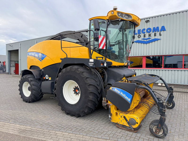 New Holland FR9050 - Ενσιρωτική μηχανή: φωτογραφία 4 New Holland FR9050 - Ενσιρωτική μηχανή: φωτογραφία 4