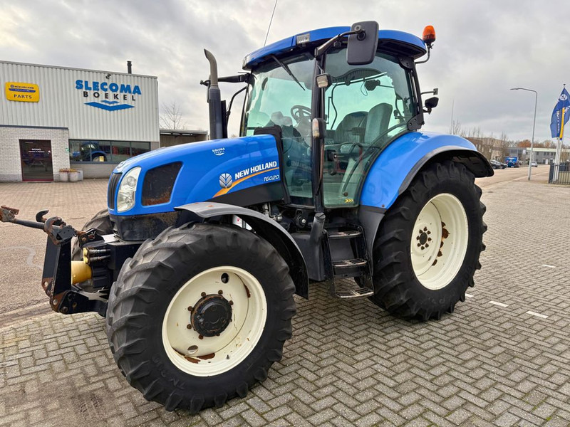 New Holland T6020 Elite - Τρακτέρ: φωτογραφία 1 New Holland T6020 Elite - Τρακτέρ: φωτογραφία 1