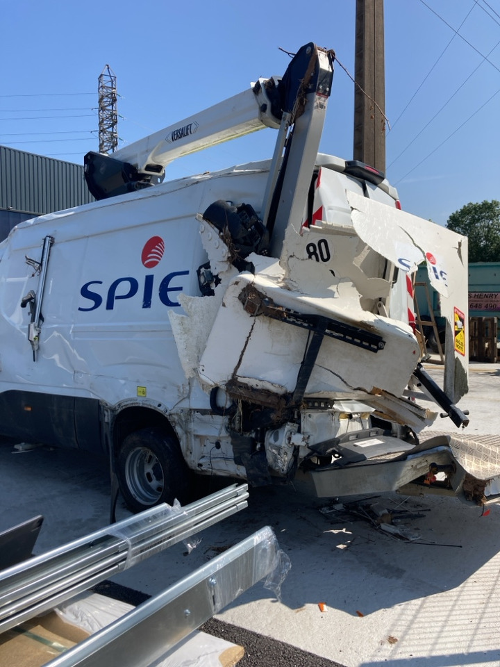 IVECO DAILY FOURGON 50C18 - Φορτηγό με εναέρια πλατφόρμα: φωτογραφία 5 IVECO DAILY FOURGON 50C18 - Φορτηγό με εναέρια πλατφόρμα: φωτογραφία 5
