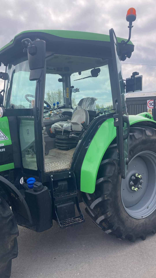 Deutz-Fahr 5125 - Τρακτέρ: φωτογραφία 5 Deutz-Fahr 5125 - Τρακτέρ: φωτογραφία 5