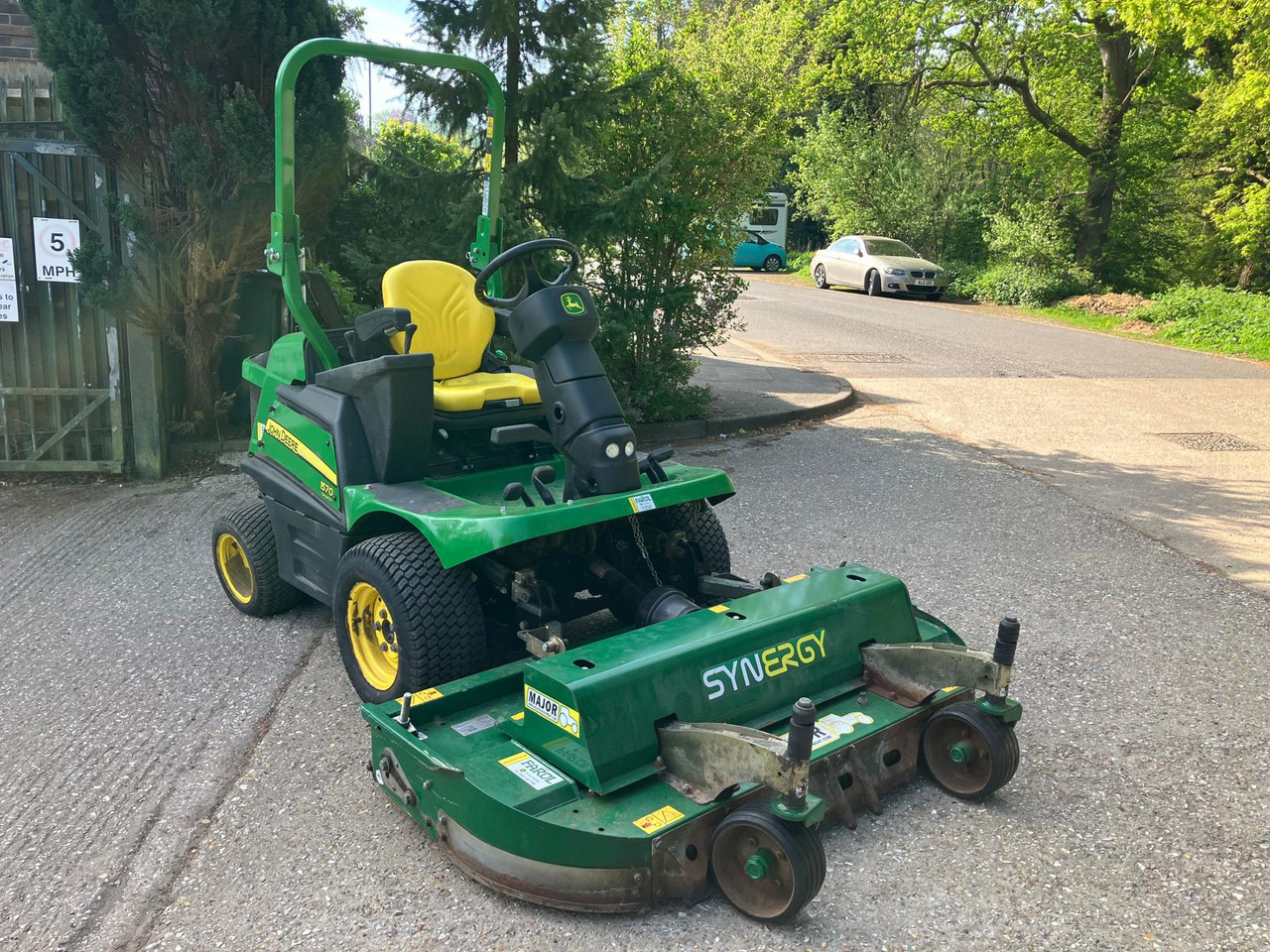 Χλοοκοπτικό John Deere 1570 Outfront c/w Major Synergy deck: φωτογραφία 1