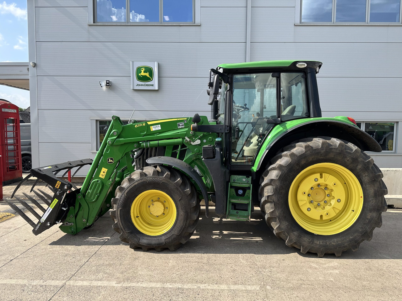 John Deere 6120M - Τρακτέρ: φωτογραφία 2 John Deere 6120M - Τρακτέρ: φωτογραφία 2