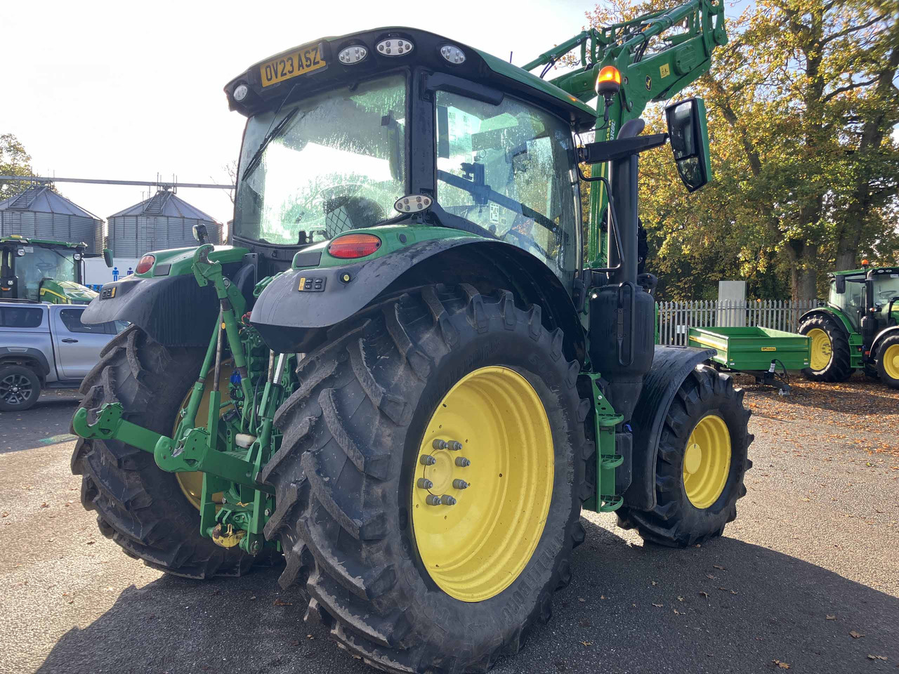 John Deere 6R 150 + 643R Loader - Τρακτέρ: φωτογραφία 5 John Deere 6R 150 + 643R Loader - Τρακτέρ: φωτογραφία 5