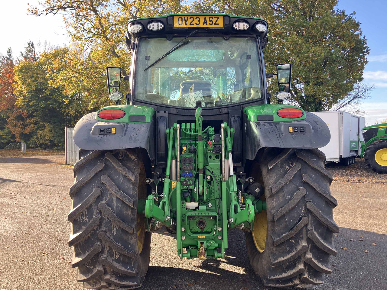 John Deere 6R 150 + 643R Loader - Τρακτέρ: φωτογραφία 4 John Deere 6R 150 + 643R Loader - Τρακτέρ: φωτογραφία 4