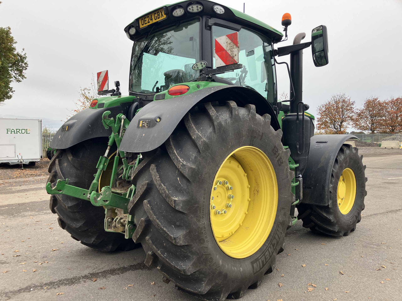 John Deere 6R 215 - Τρακτέρ: φωτογραφία 5 John Deere 6R 215 - Τρακτέρ: φωτογραφία 5