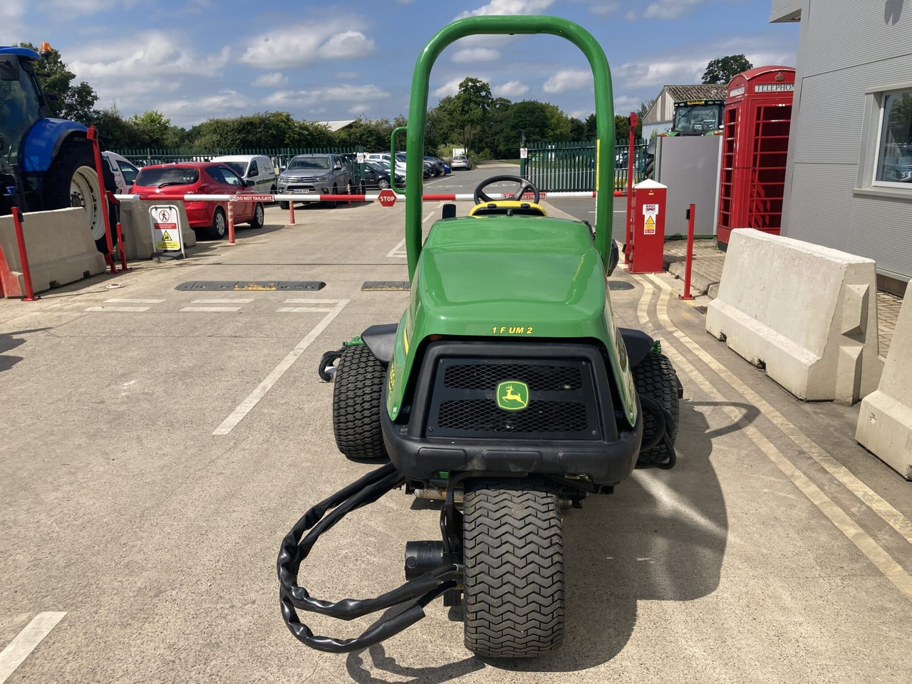 John Deere 7200A utility mower - Χλοοκοπτικό: φωτογραφία 4 John Deere 7200A utility mower - Χλοοκοπτικό: φωτογραφία 4