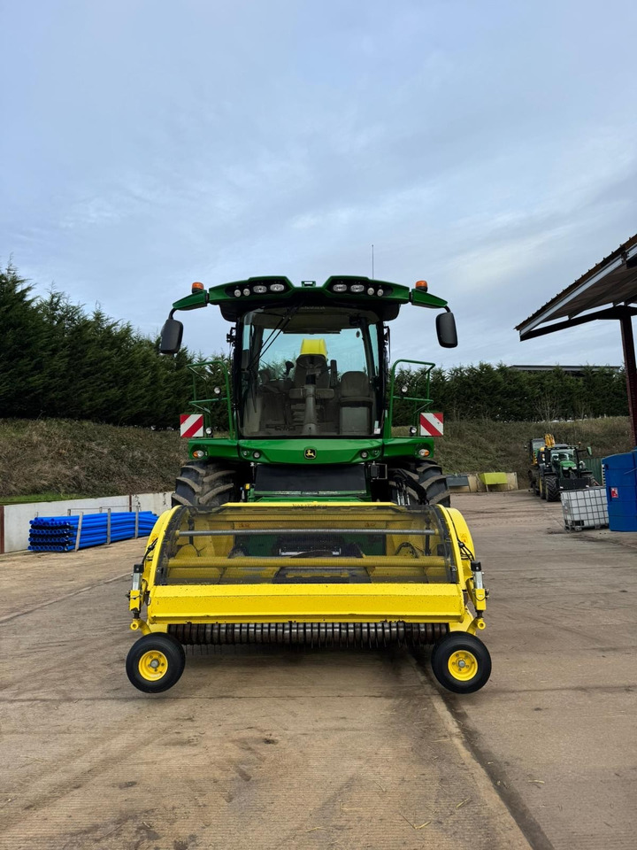 John Deere 8600i - Ενσιρωτική μηχανή: φωτογραφία 2 John Deere 8600i - Ενσιρωτική μηχανή: φωτογραφία 2