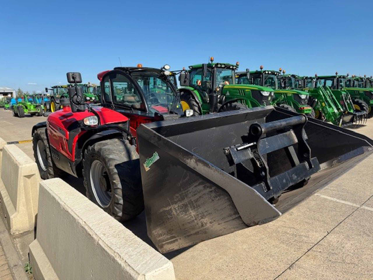 Manitou MLT737-130 - Τηλεσκοπικός φορτωτής: φωτογραφία 2 Manitou MLT737-130 - Τηλεσκοπικός φορτωτής: φωτογραφία 2