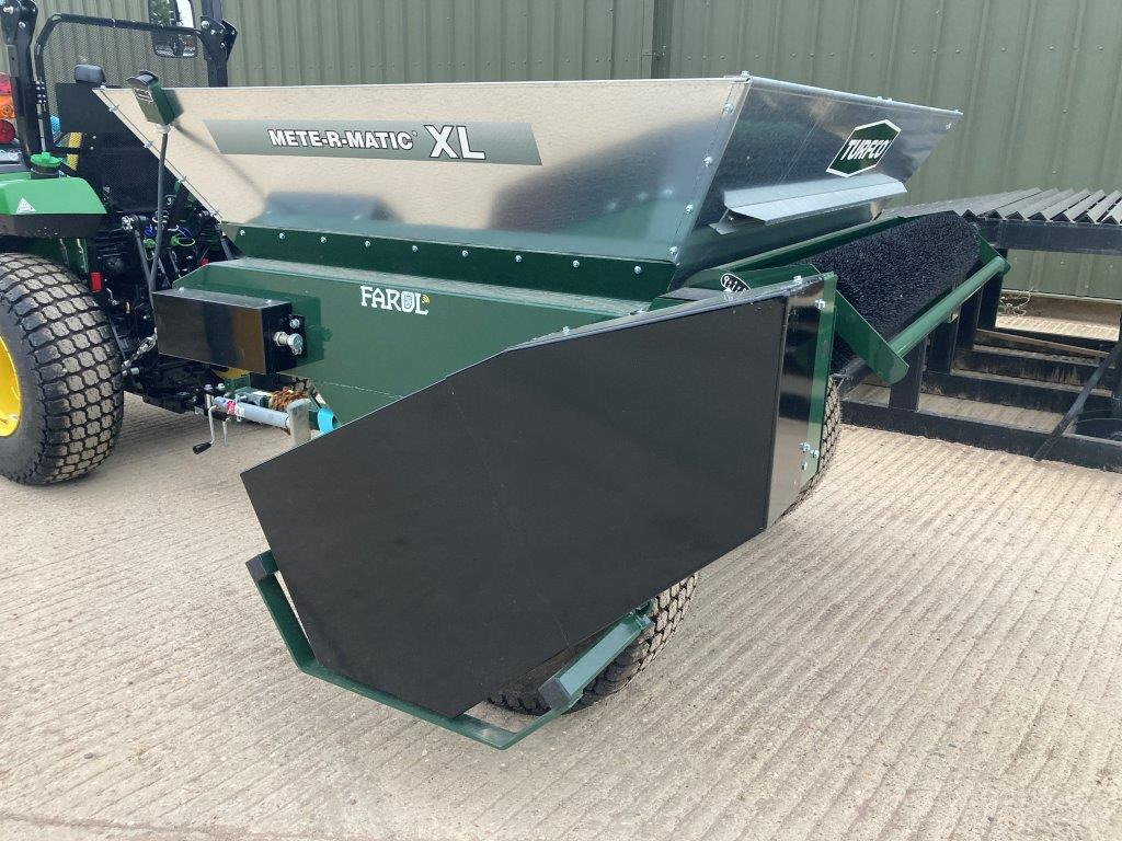 Turfco METE-R-MATIC XL Top Dresser - Μηχανήματα κήπου: φωτογραφία 3 Turfco METE-R-MATIC XL Top Dresser - Μηχανήματα κήπου: φωτογραφία 3