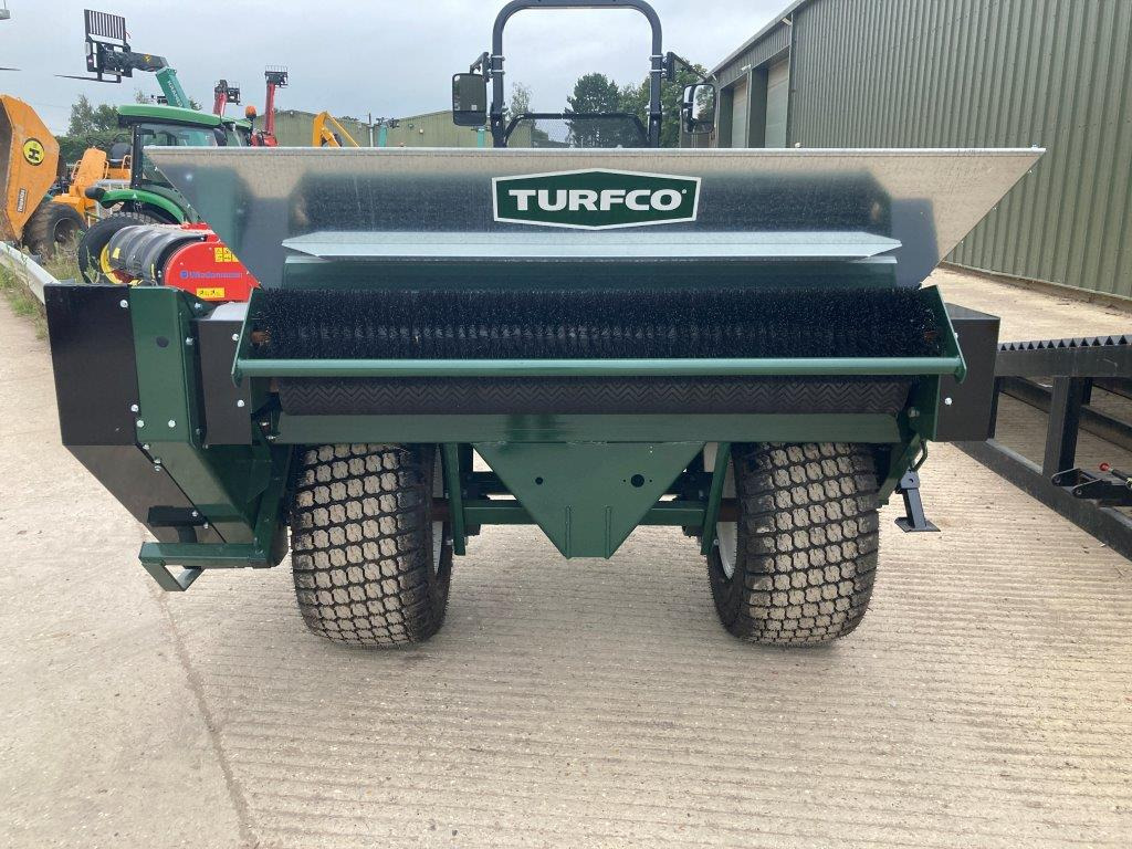 Turfco METE-R-MATIC XL Top Dresser - Μηχανήματα κήπου: φωτογραφία 4 Turfco METE-R-MATIC XL Top Dresser - Μηχανήματα κήπου: φωτογραφία 4