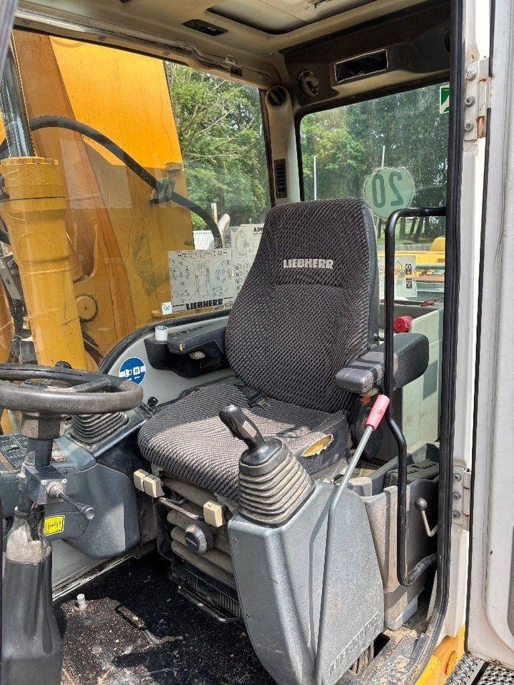 Τροχοφόρος εκσκαφέας Liebherr A316: φωτογραφία 19