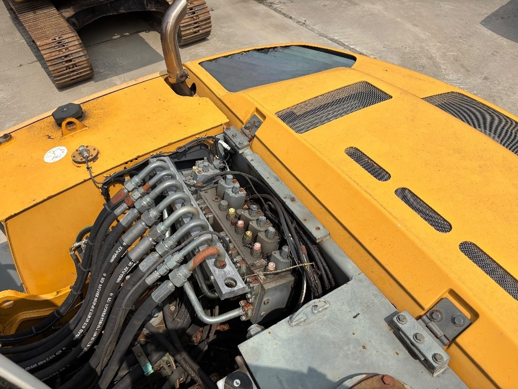 Τροχοφόρος εκσκαφέας Liebherr A316: φωτογραφία 15