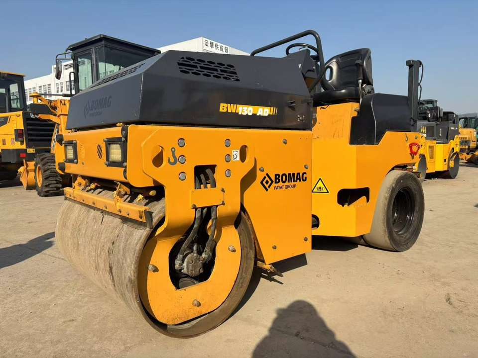 BOMAG BW130D Used Road Roller Construction Machinery for Sale in Good Condition - Ασφαλτικός οδοστρωτήρας: φωτογραφία 2 BOMAG BW130D Used Road Roller Construction Machinery for Sale in Good Condition - Ασφαλτικός οδοστρωτήρας: φωτογραφία 2