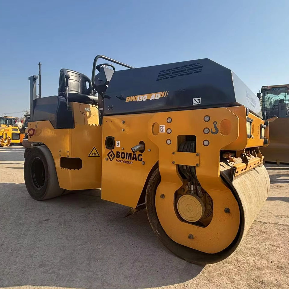 BOMAG BW130D Used Road Roller Construction Machinery for Sale in Good Condition - Ασφαλτικός οδοστρωτήρας: φωτογραφία 1 BOMAG BW130D Used Road Roller Construction Machinery for Sale in Good Condition - Ασφαλτικός οδοστρωτήρας: φωτογραφία 1