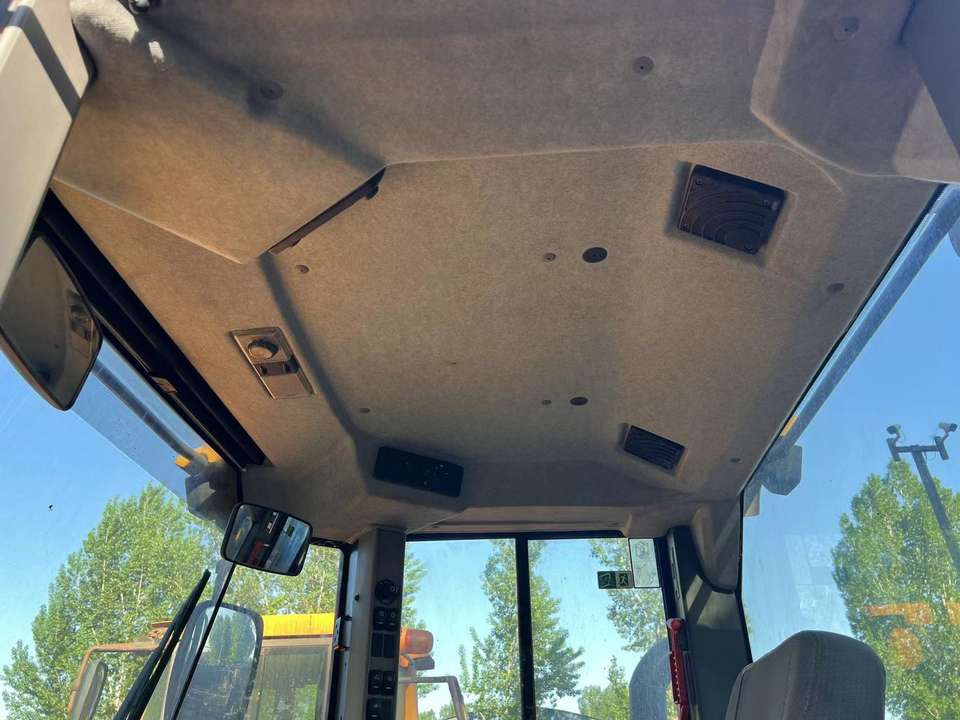 Hot Sale Used VOLVO L120GZ Loader Construction Machinery High Quality  Loader VOLVO - Ελαστιχοφόρος φορτωτής: φωτογραφία 3 Hot Sale Used VOLVO L120GZ Loader Construction Machinery High Quality  Loader VOLVO - Ελαστιχοφόρος φορτωτής: φωτογραφία 3