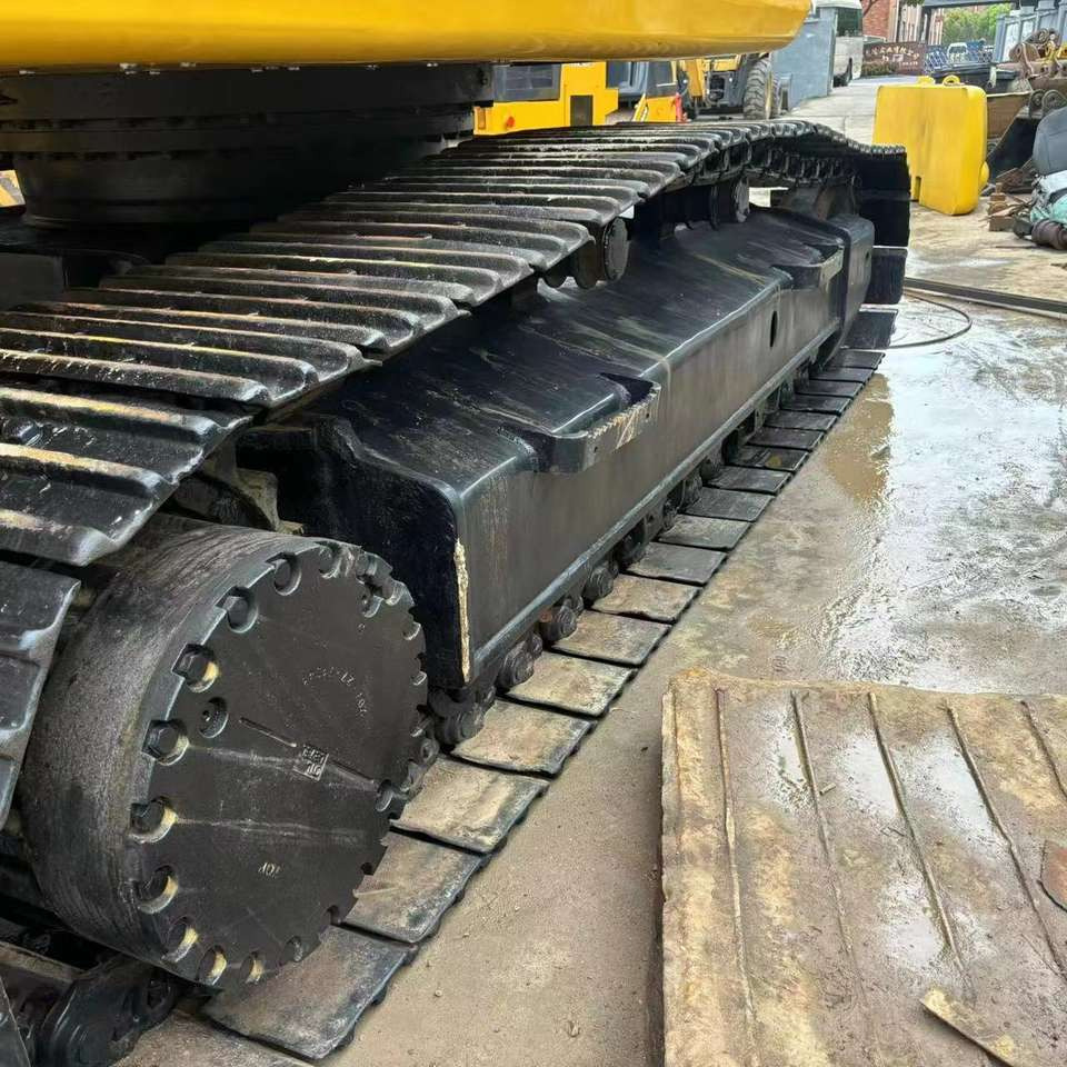 KOMATSU PC 300 - Ερπυστριοφόρος εκσκαφέας: φωτογραφία 2 KOMATSU PC 300 - Ερπυστριοφόρος εκσκαφέας: φωτογραφία 2