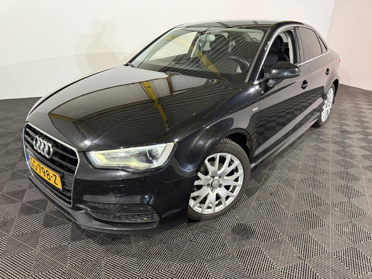 Audi | A3 Limousine | 1.6 TDI Ambition Pro Line Plus | 2014 | 271.612 km | GG798Z | Onlogisch - Λιμουζίνα/ Sedan: φωτογραφία 1 Audi | A3 Limousine | 1.6 TDI Ambition Pro Line Plus | 2014 | 271.612 km | GG798Z | Onlogisch - Λιμουζίνα/ Sedan: φωτογραφία 1