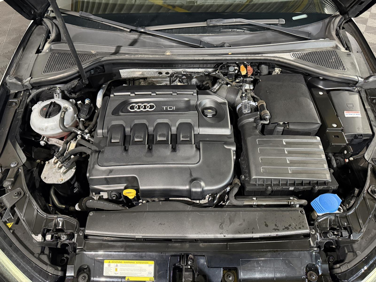 Audi | A3 Limousine | 1.6 TDI Ambition Pro Line Plus | 2014 | 271.612 km | GG798Z | Onlogisch - Λιμουζίνα/ Sedan: φωτογραφία 4 Audi | A3 Limousine | 1.6 TDI Ambition Pro Line Plus | 2014 | 271.612 km | GG798Z | Onlogisch - Λιμουζίνα/ Sedan: φωτογραφία 4