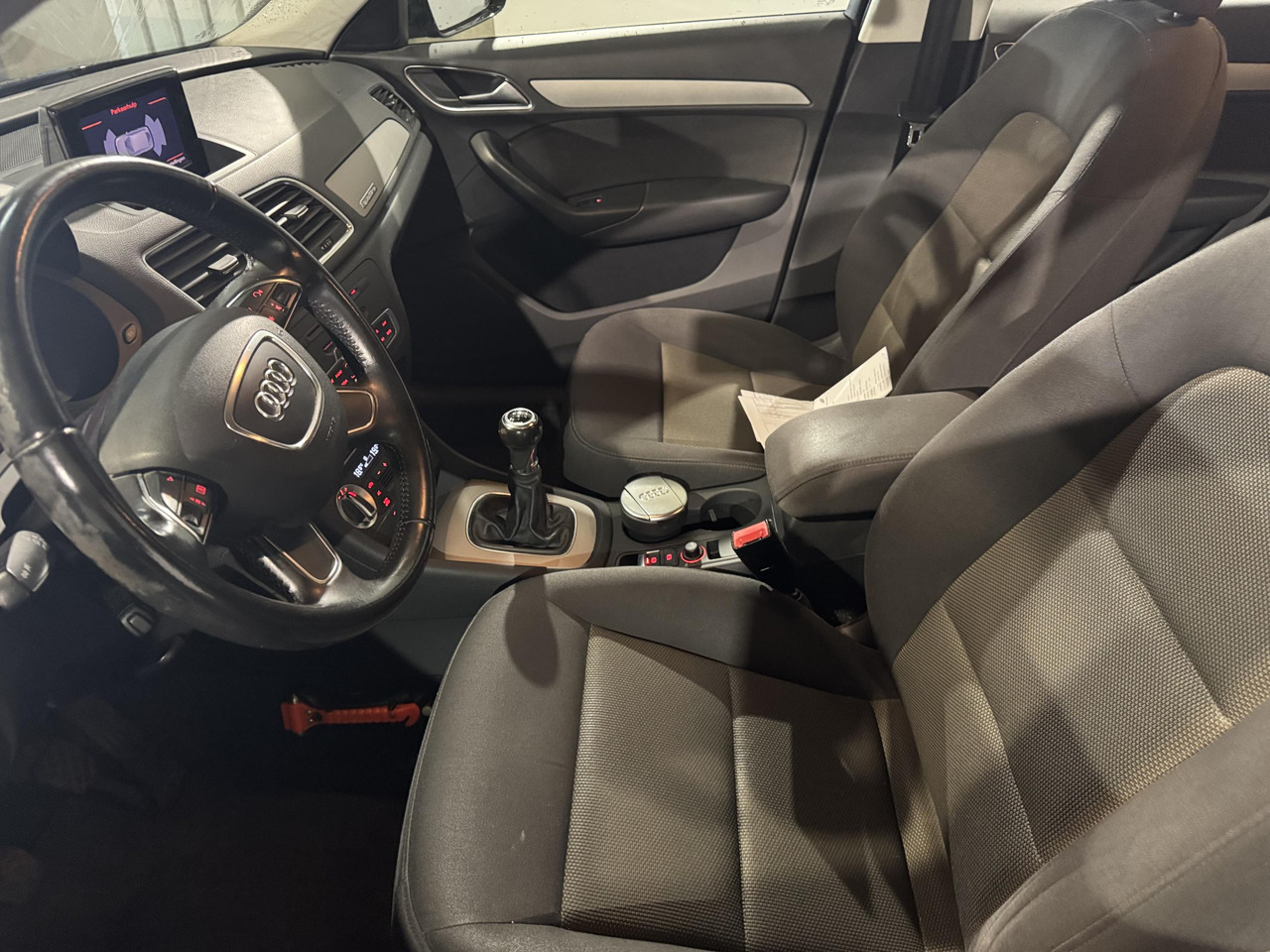 SUV Audi | Q3 | 2.0 TFSI quattro Pro Line | 2012 | 204.122 km | 19XDP6 | Logisch: φωτογραφία 14 SUV Audi | Q3 | 2.0 TFSI quattro Pro Line | 2012 | 204.122 km | 19XDP6 | Logisch: φωτογραφία 14