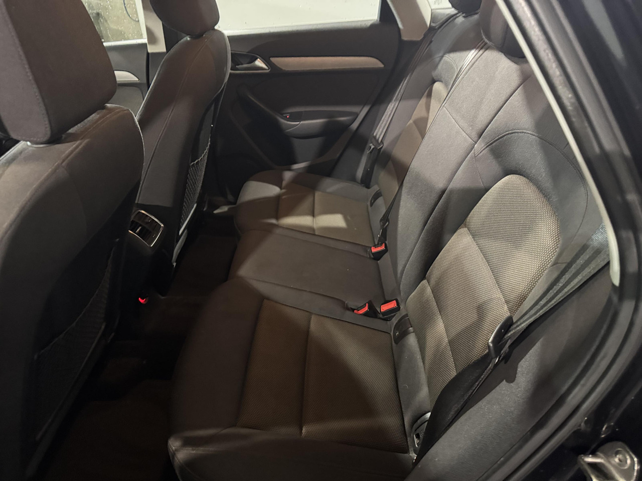 SUV Audi | Q3 | 2.0 TFSI quattro Pro Line | 2012 | 204.122 km | 19XDP6 | Logisch: φωτογραφία 15 SUV Audi | Q3 | 2.0 TFSI quattro Pro Line | 2012 | 204.122 km | 19XDP6 | Logisch: φωτογραφία 15