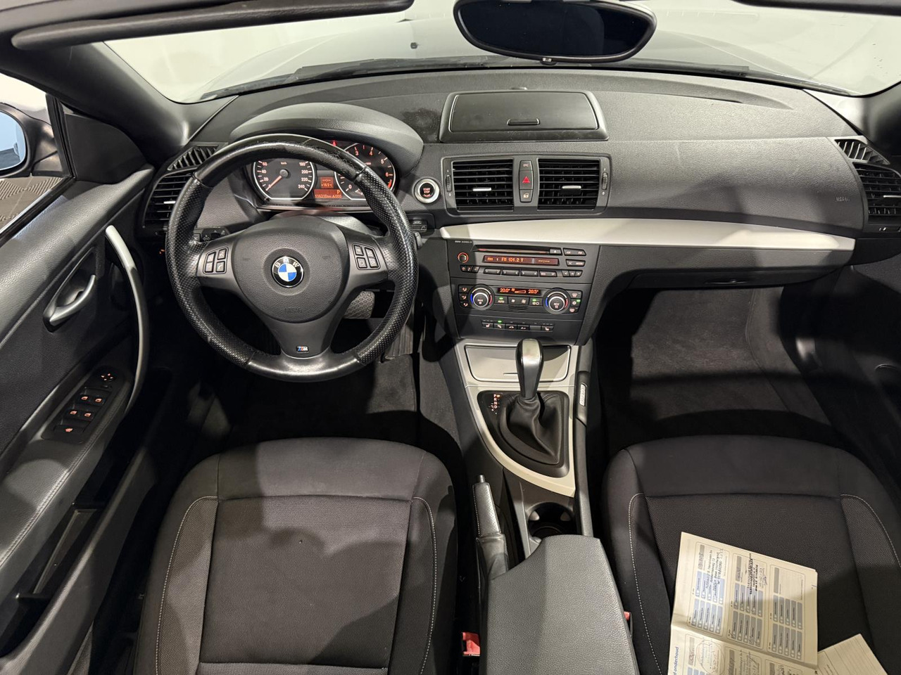 BMW | 1-serie Cabrio | 118i High Executive | 2009 | 114.310 km | 43HZT4 | Logisch - Αυτοκίνητο: φωτογραφία 2 BMW | 1-serie Cabrio | 118i High Executive | 2009 | 114.310 km | 43HZT4 | Logisch - Αυτοκίνητο: φωτογραφία 2