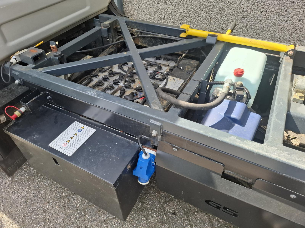Goupil G5 Elektrische Stratenreinigingsmachine T-92-BSX - Ηλεκτρικό όχημα κοινής ωφέλειας: φωτογραφία 2 Goupil G5 Elektrische Stratenreinigingsmachine T-92-BSX - Ηλεκτρικό όχημα κοινής ωφέλειας: φωτογραφία 2