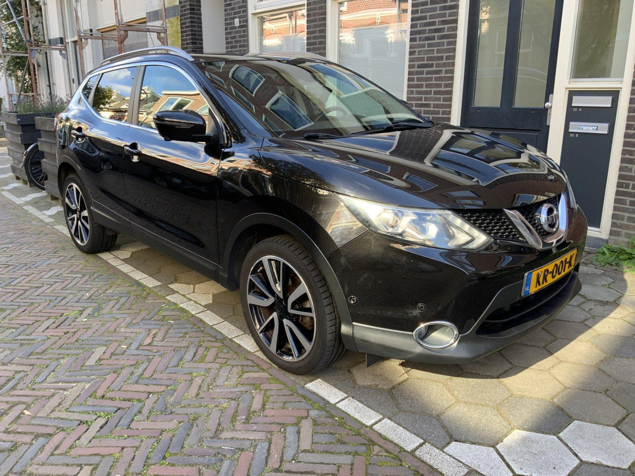 Nissan | Qashqai | 1.2 Tekna | 2016 | 193.328 km | Automaat | KR001K | Logisch - SUV: φωτογραφία 3 Nissan | Qashqai | 1.2 Tekna | 2016 | 193.328 km | Automaat | KR001K | Logisch - SUV: φωτογραφία 3