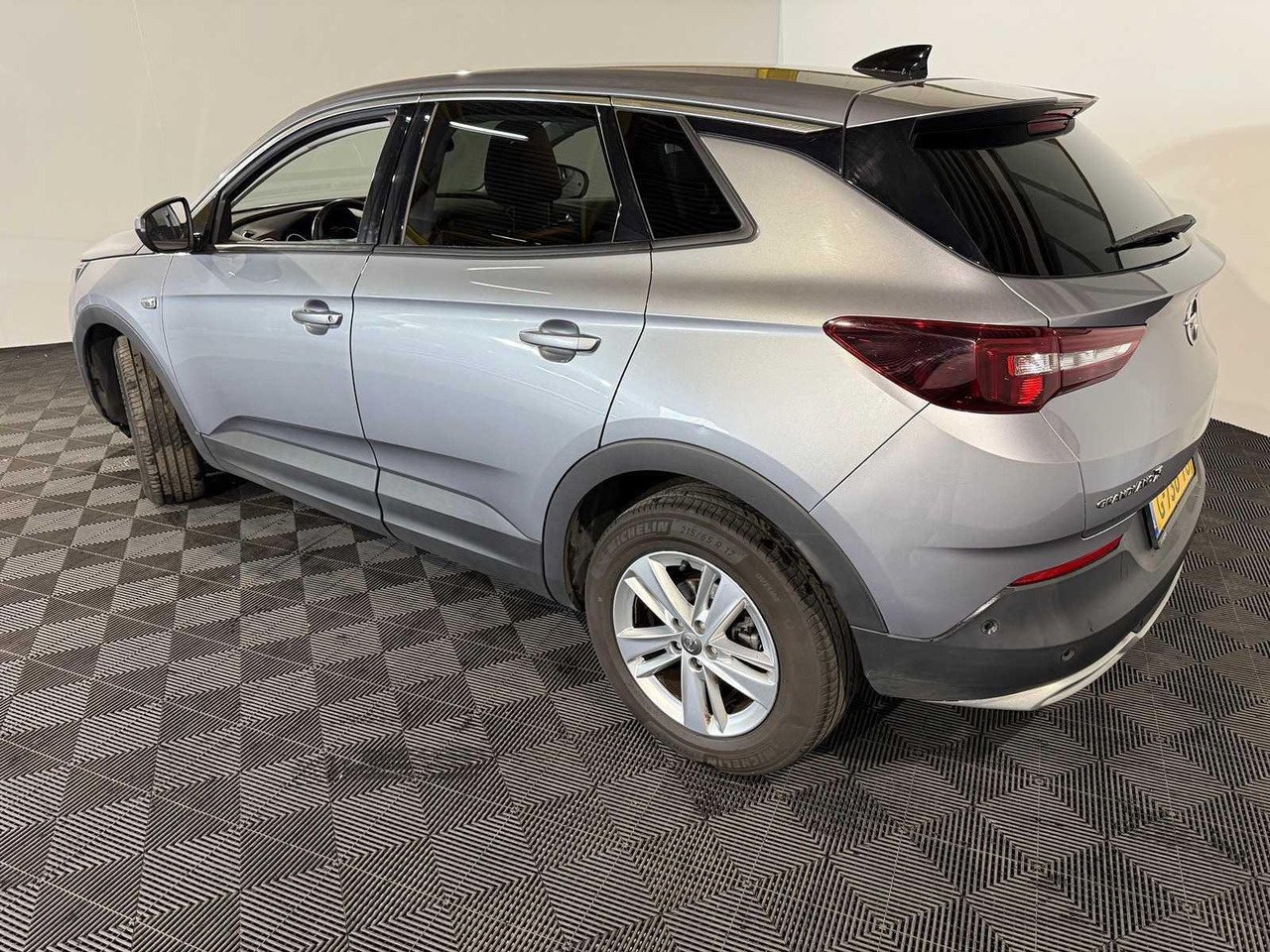 Opel Grandland X 1.2 Turbo Business Executive G-736-TG 200.645 km - Αυτοκίνητο: φωτογραφία 3 Opel Grandland X 1.2 Turbo Business Executive G-736-TG 200.645 km - Αυτοκίνητο: φωτογραφία 3