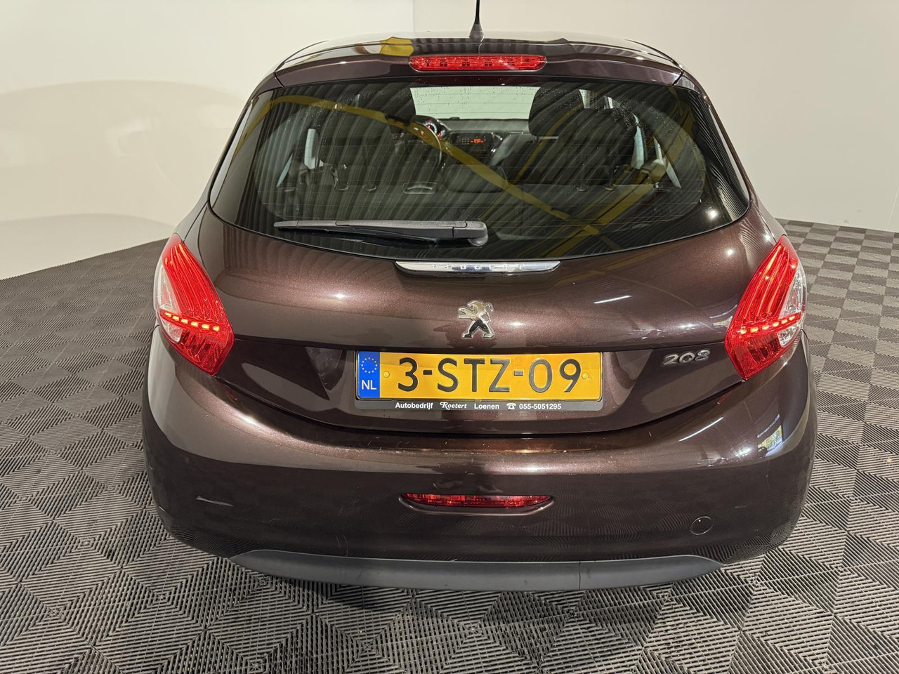 Peugeot | 208 | 1.2 VTi Urban Soul | 2014 | 200.317 km | 3STZ09 | Logisch - Hatchback: φωτογραφία 4 Peugeot | 208 | 1.2 VTi Urban Soul | 2014 | 200.317 km | 3STZ09 | Logisch - Hatchback: φωτογραφία 4