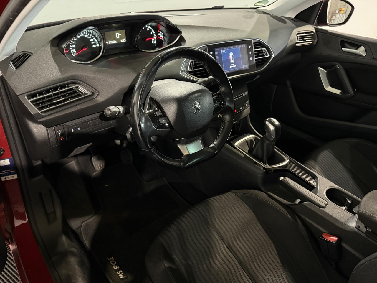Peugeot | 308 SW | 1.2 PureTech Blue Lion | 2017 | 125.283 km | NL320L | Logisch - Αυτοκίνητο: φωτογραφία 4 Peugeot | 308 SW | 1.2 PureTech Blue Lion | 2017 | 125.283 km | NL320L | Logisch - Αυτοκίνητο: φωτογραφία 4