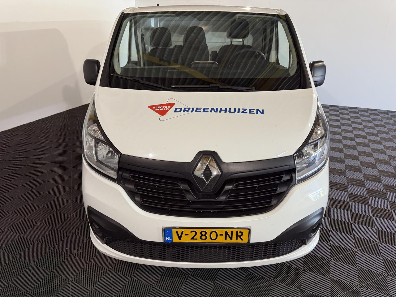 Renault Trafic 1.6 dCi T27 L1 H1 Comfort V-280-NR 173.986 km - Βαν: φωτογραφία 2 Renault Trafic 1.6 dCi T27 L1 H1 Comfort V-280-NR 173.986 km - Βαν: φωτογραφία 2