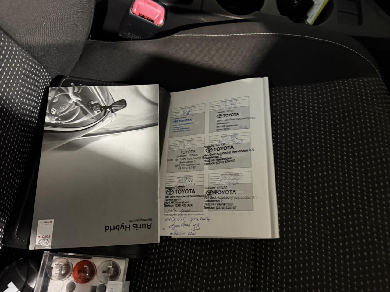 Toyota Auris 1.8 Hybrid Dynamic | 2013 | 191.085 km | 5-KBL-67 - Hatchback: φωτογραφία 5 Toyota Auris 1.8 Hybrid Dynamic | 2013 | 191.085 km | 5-KBL-67 - Hatchback: φωτογραφία 5
