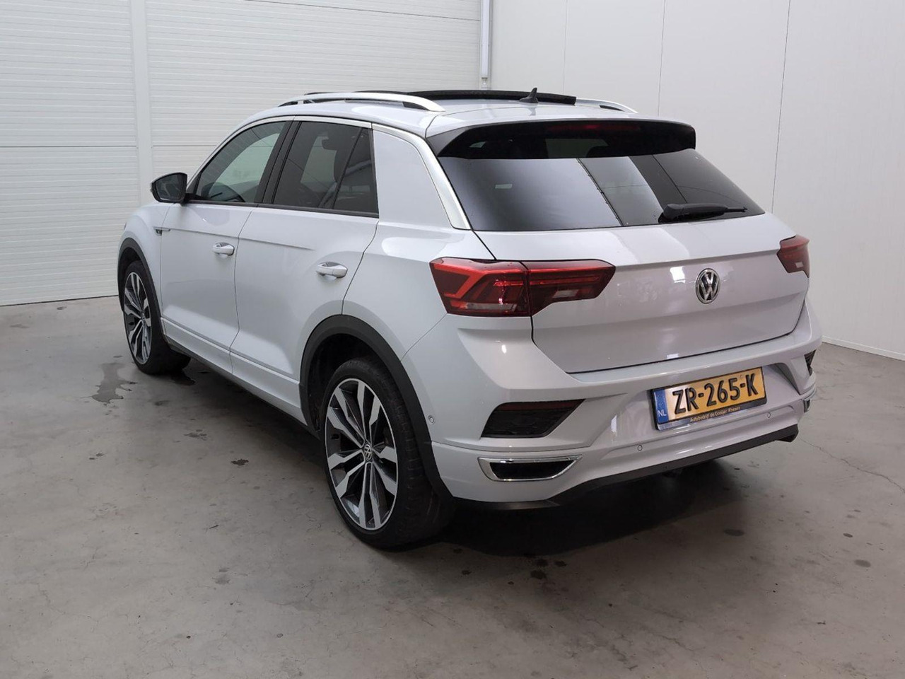 Volkswagen T-Roc 1.5 TSI Sport Business R | 2019 | 121.700 km | Automaat | ZR265K | NAP: Logisch - SUV: φωτογραφία 3 Volkswagen T-Roc 1.5 TSI Sport Business R | 2019 | 121.700 km | Automaat | ZR265K | NAP: Logisch - SUV: φωτογραφία 3