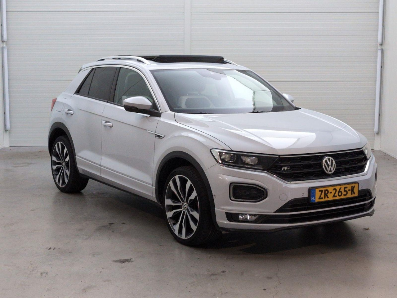 Volkswagen T-Roc 1.5 TSI Sport Business R | 2019 | 121.700 km | Automaat | ZR265K | NAP: Logisch - SUV: φωτογραφία 2 Volkswagen T-Roc 1.5 TSI Sport Business R | 2019 | 121.700 km | Automaat | ZR265K | NAP: Logisch - SUV: φωτογραφία 2