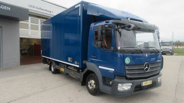 Mercedes-Benz 818L Koffer LBW, 1,5 to, Seitentüre - Φορτηγό κόφα: φωτογραφία 3 Mercedes-Benz 818L Koffer LBW, 1,5 to, Seitentüre - Φορτηγό κόφα: φωτογραφία 3