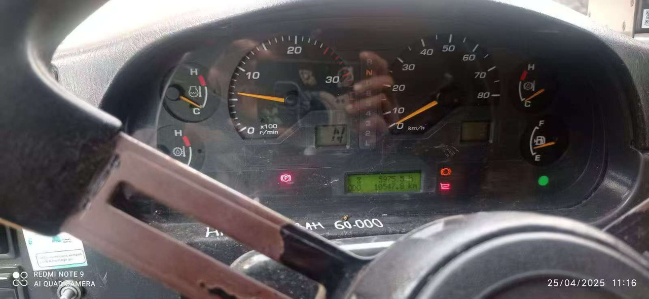 KOMATSU HD785-7 - Ανατρεπόμενο όχημα μεταφοράς λατομικών υλικών: φωτογραφία 3 KOMATSU HD785-7 - Ανατρεπόμενο όχημα μεταφοράς λατομικών υλικών: φωτογραφία 3