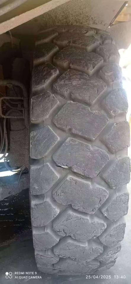 KOMATSU HD785-7 - Ανατρεπόμενο όχημα μεταφοράς λατομικών υλικών: φωτογραφία 5 KOMATSU HD785-7 - Ανατρεπόμενο όχημα μεταφοράς λατομικών υλικών: φωτογραφία 5