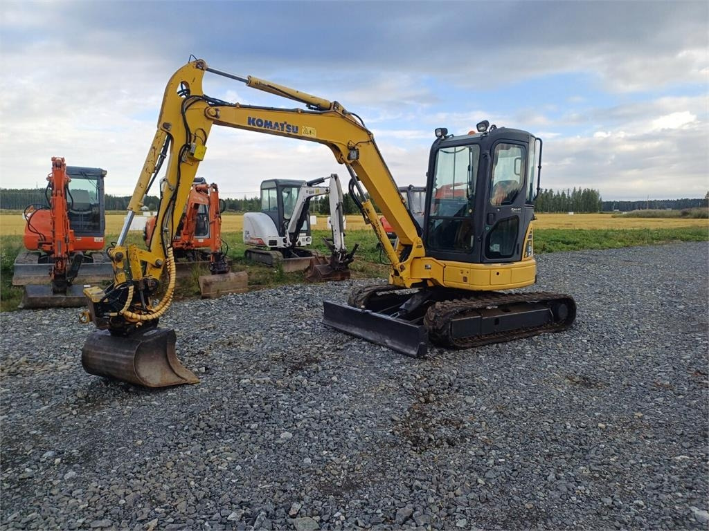 Komatsu pc50mr-2 Engcon pyörittäjällä - Μίνι εκσκαφέας: φωτογραφία 1 Komatsu pc50mr-2 Engcon pyörittäjällä - Μίνι εκσκαφέας: φωτογραφία 1