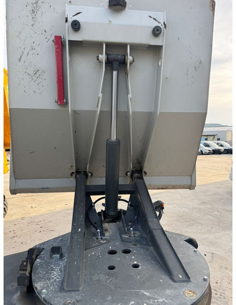 AUSA D 601 - Μίνι ανατρεπόμενο: φωτογραφία 4 AUSA D 601 - Μίνι ανατρεπόμενο: φωτογραφία 4